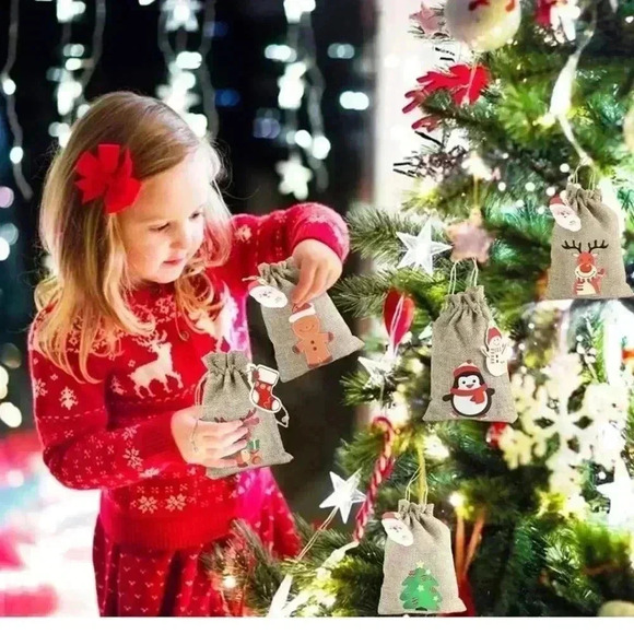 Christmas Burlap Treat Bags - Picture 3 of 6